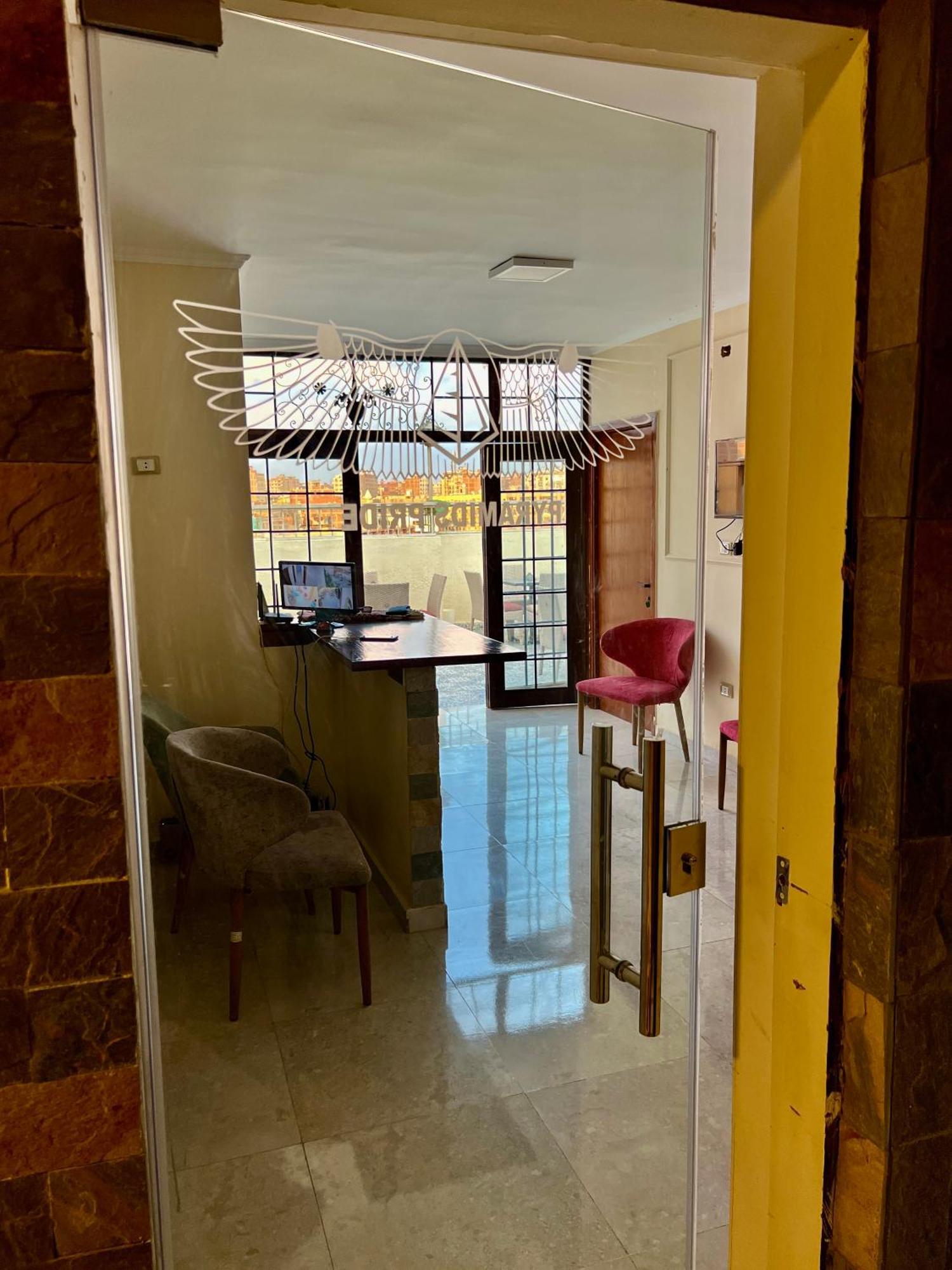 Kafret el-Gabal Pyramids Pride Inn מראה חיצוני תמונה