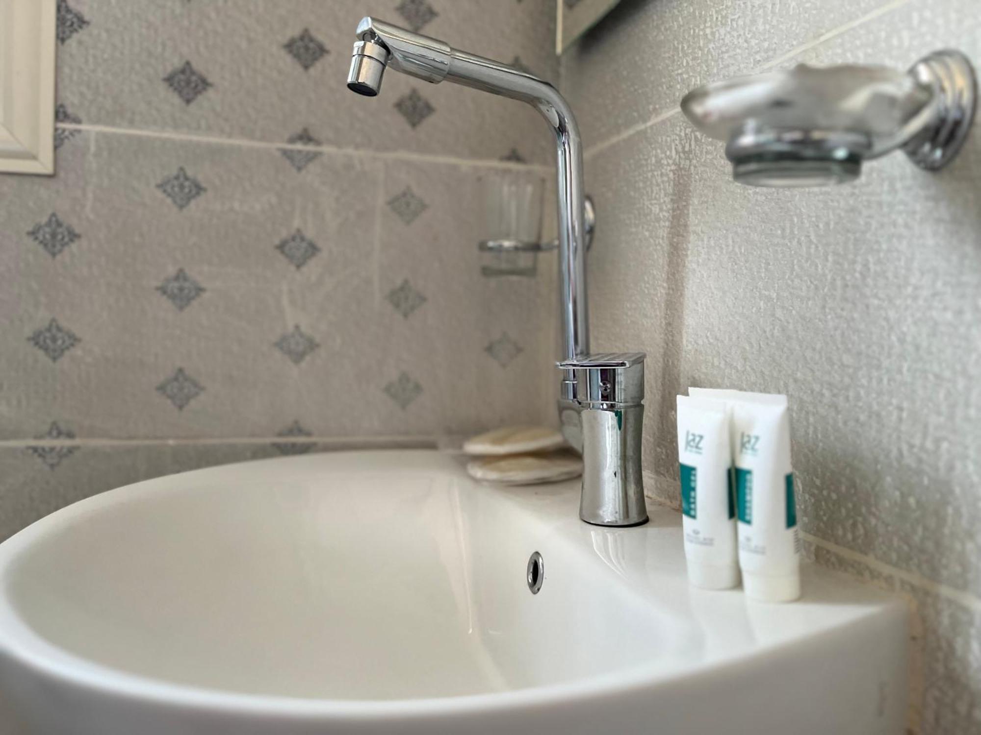 Kafret el-Gabal Pyramids Pride Inn מראה חיצוני תמונה