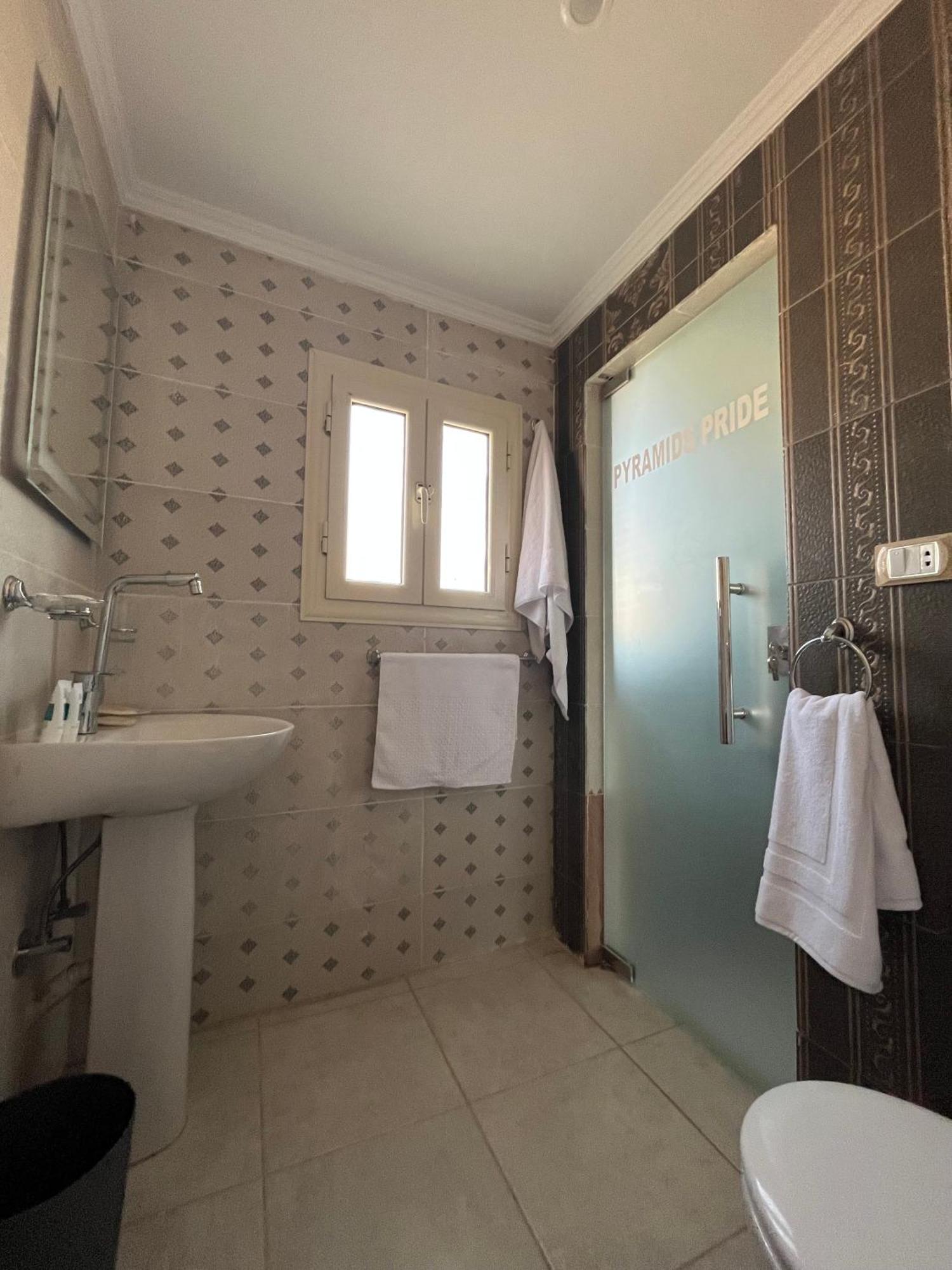 Kafret el-Gabal Pyramids Pride Inn מראה חיצוני תמונה