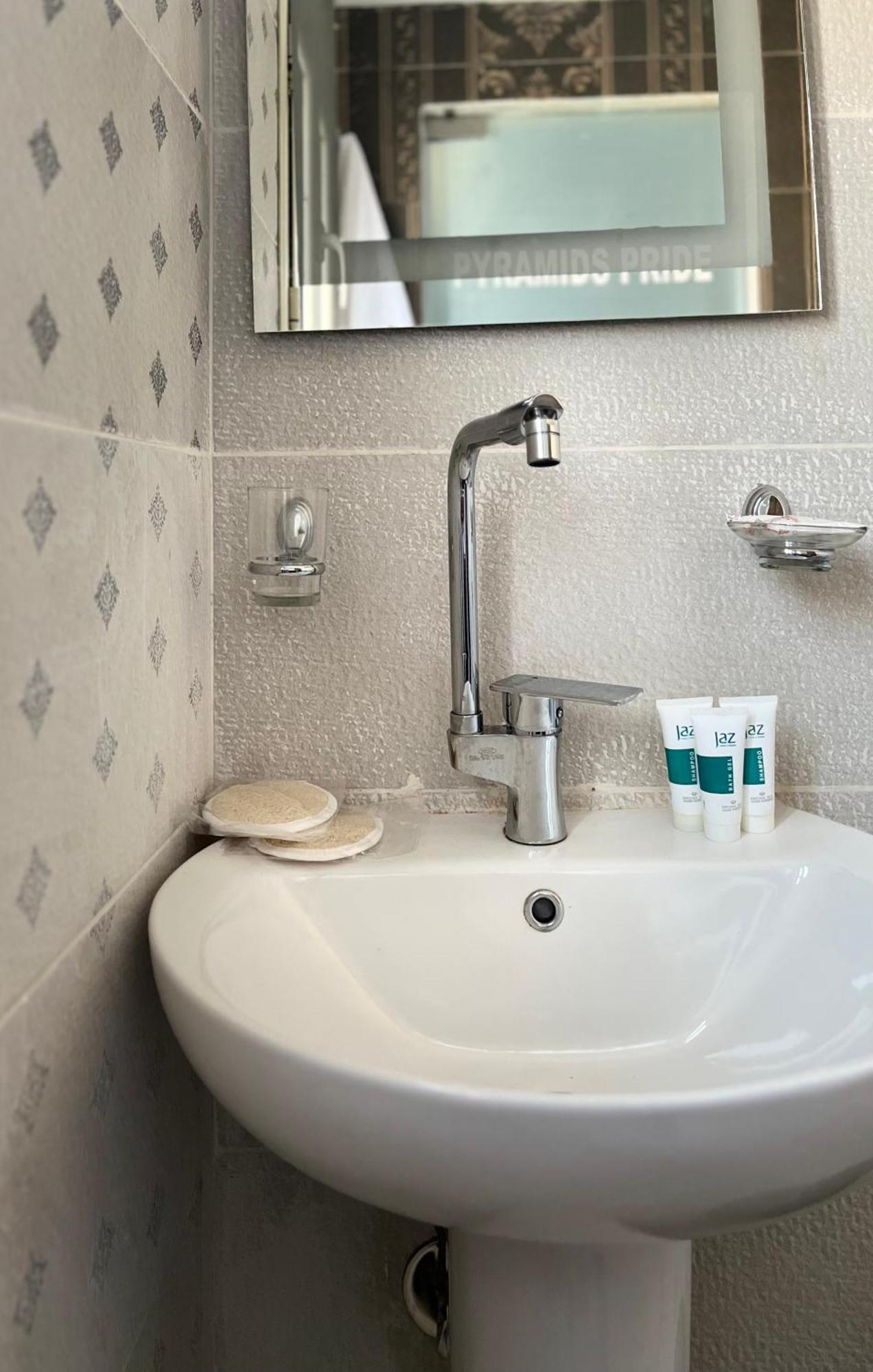 Kafret el-Gabal Pyramids Pride Inn מראה חיצוני תמונה