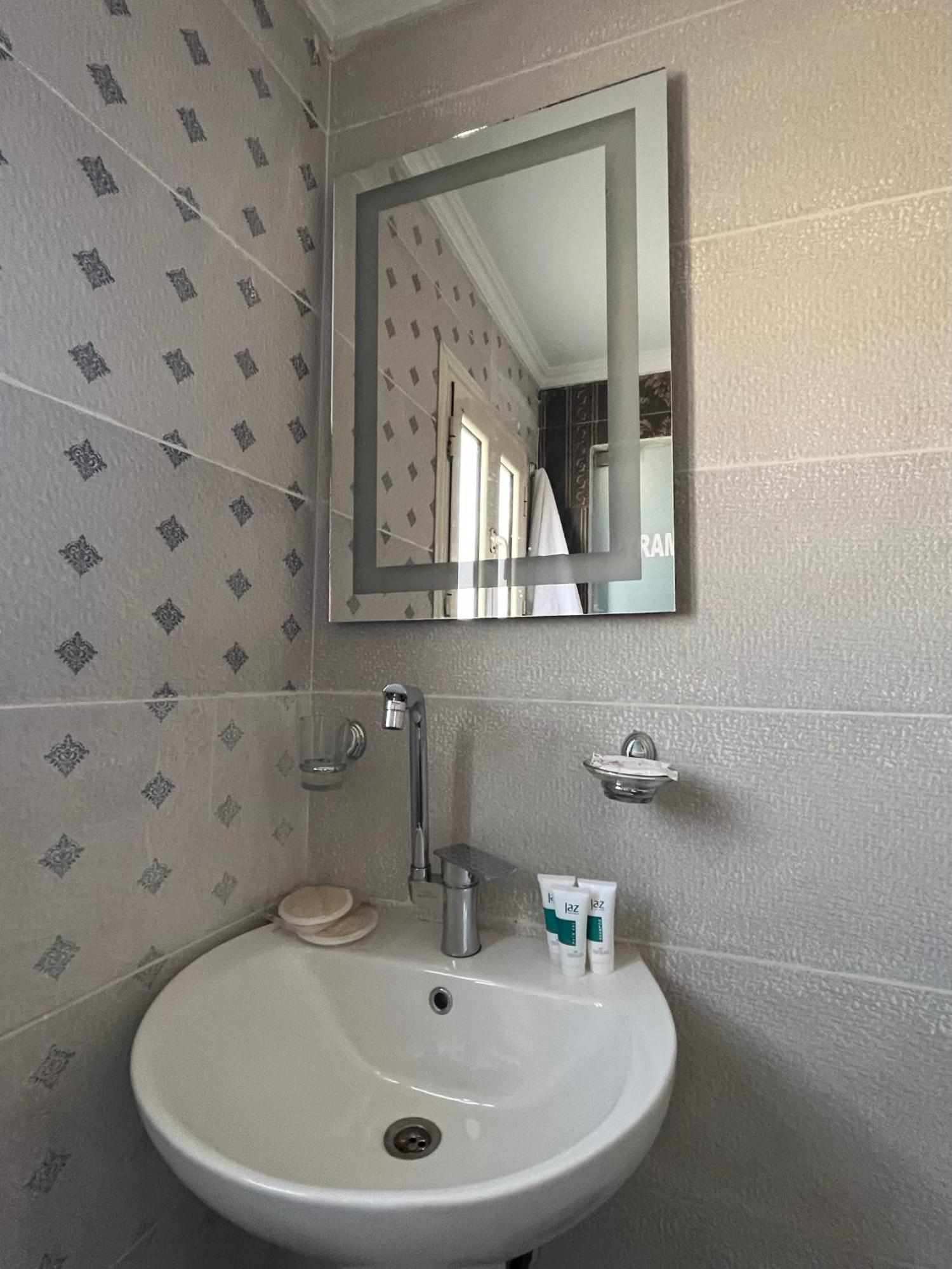 Kafret el-Gabal Pyramids Pride Inn מראה חיצוני תמונה