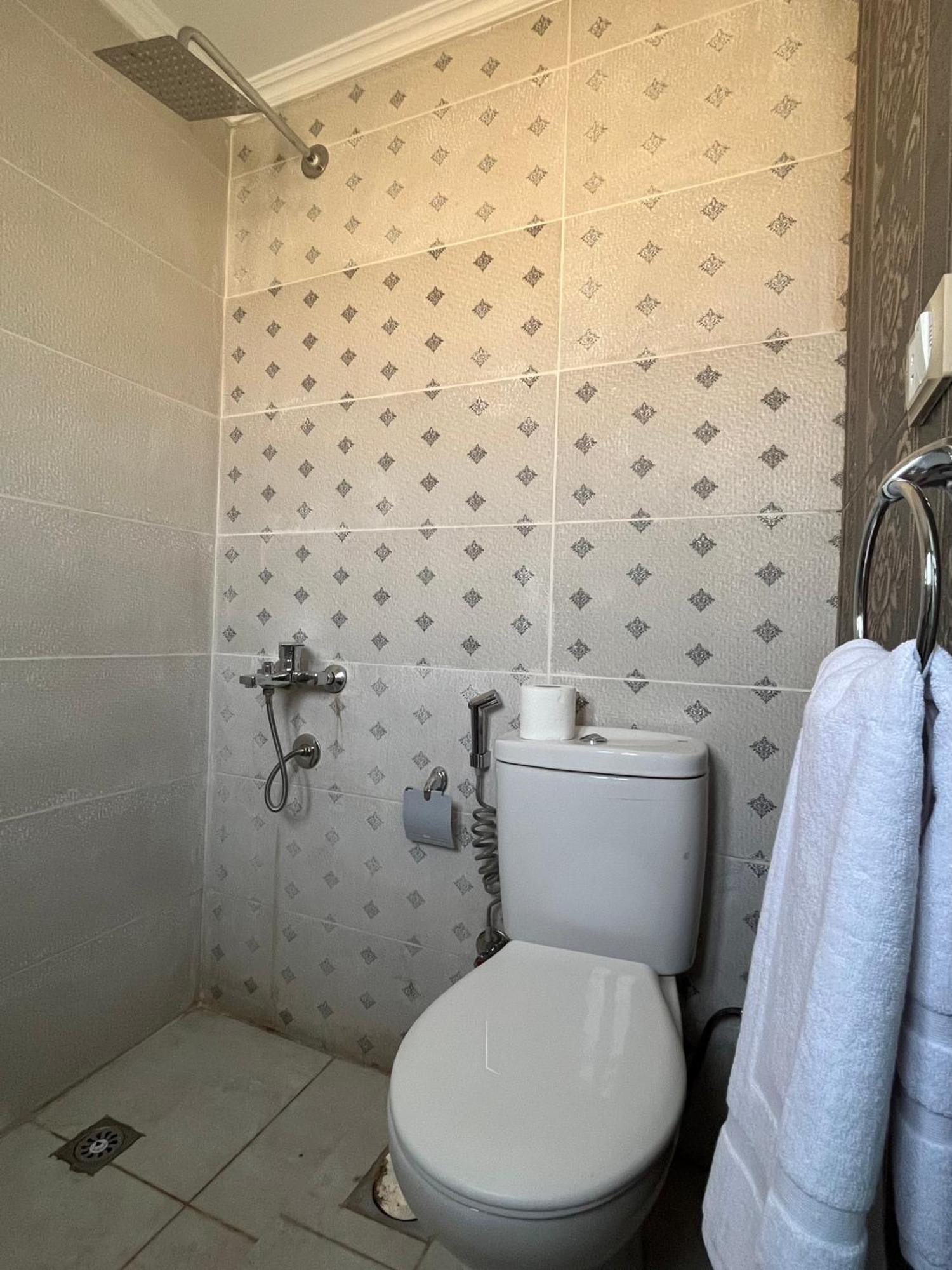 Kafret el-Gabal Pyramids Pride Inn מראה חיצוני תמונה